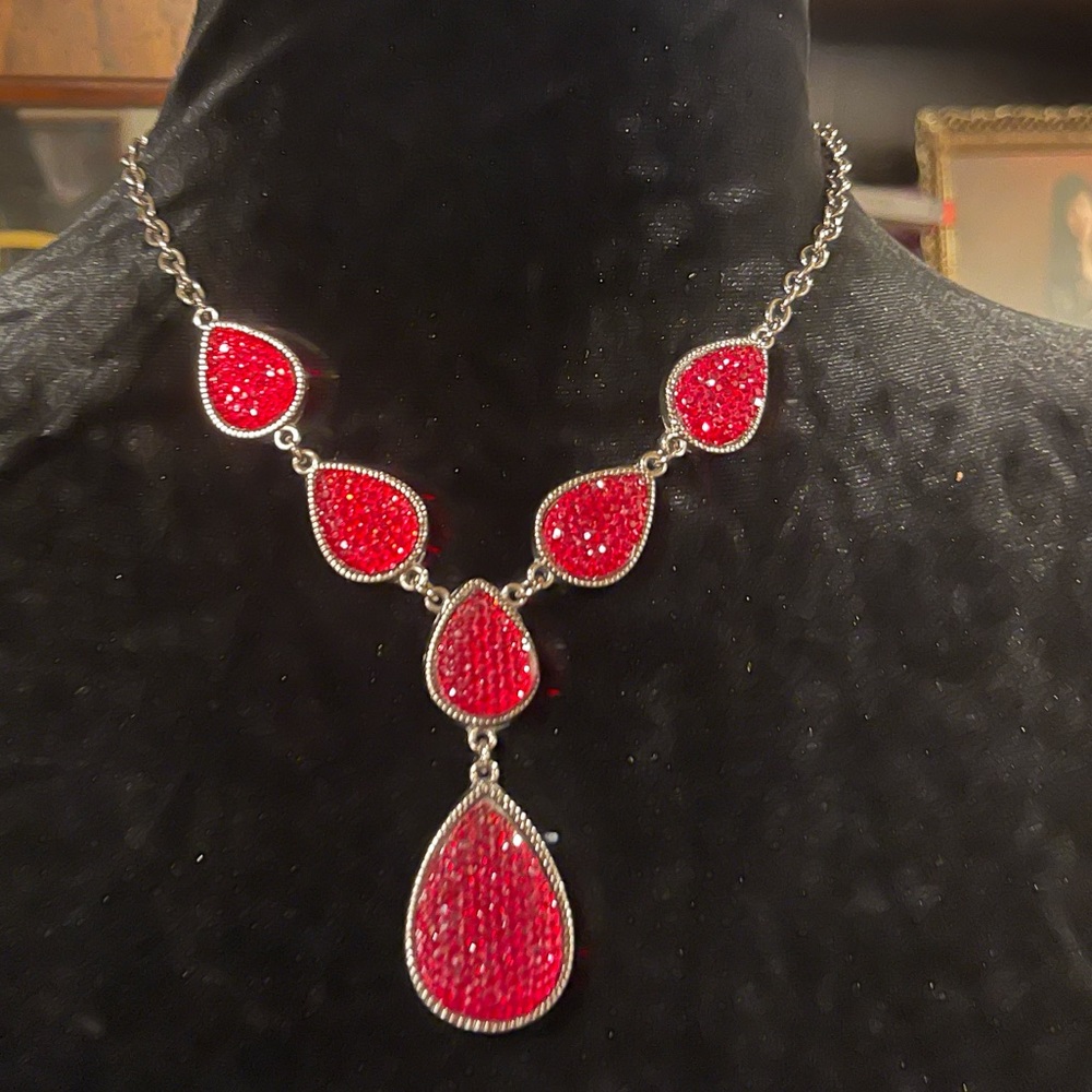 Lovely Red Faux Druzi Stones in a Beautiful Drape & Drop Necklace’s 18” adj